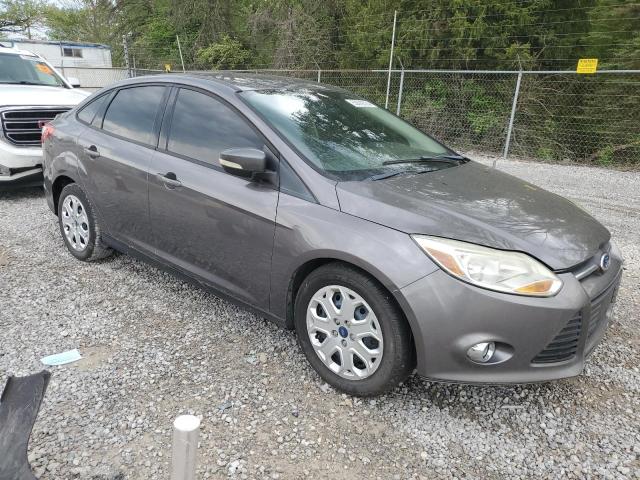 1FAHP3F26CL288883 - 2012 FORD FOCUS SE GRAY photo 4