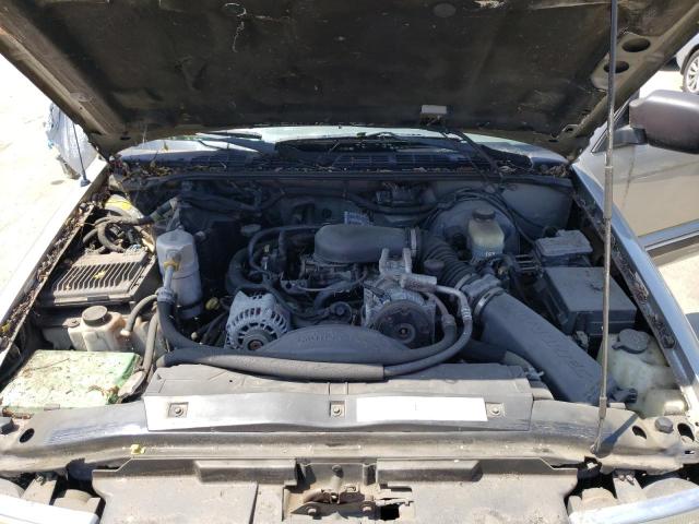 1GCDT19W8YK132168 - 2000 CHEVROLET S TRUCK S10 GRAY photo 11