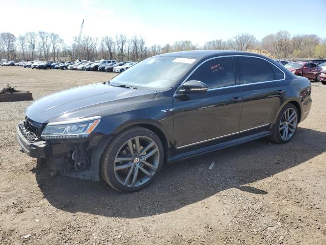 1VWDT7A32HC045104 - 2017 VOLKSWAGEN PASSAT R-LINE შავი ფოტო 1