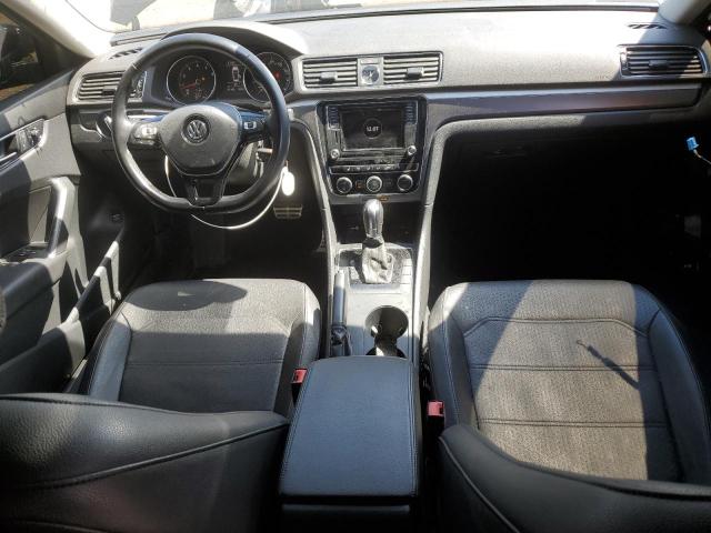 1VWDT7A32HC045104 - 2017 VOLKSWAGEN PASSAT R-LINE შავი ფოტო 8