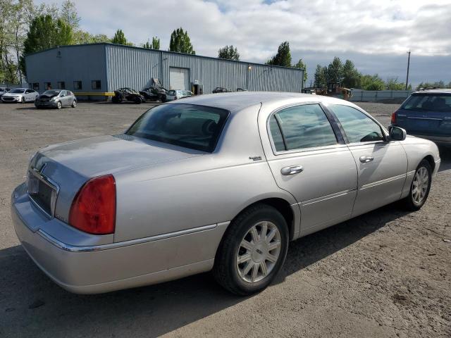 2LNBL8CV1AX750365 - 2010 LINCOLN TOWN CAR SIGNATURE LIMITED SILVER photo 3