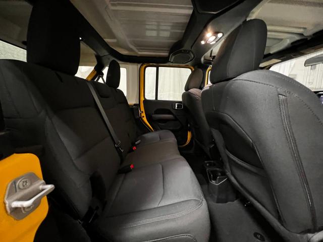 1C4HJXEG6MW754621 - 2021 JEEP WRANGLER U SAHARA Sarı foto 6