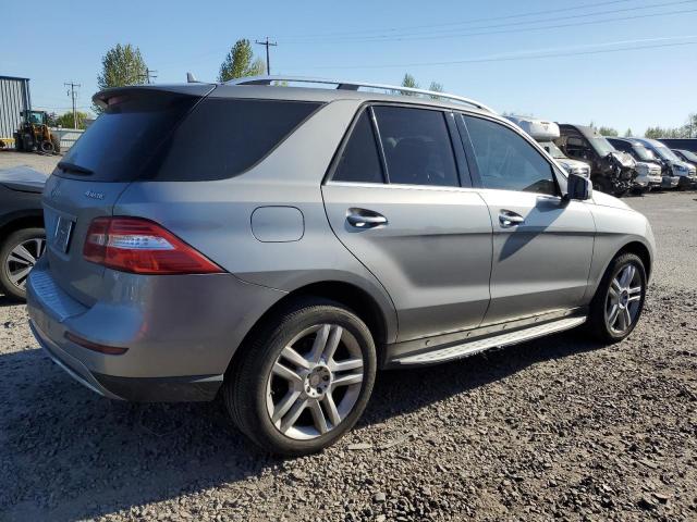 4JGDA5HB7EA398323 - 2014 MERCEDES-BENZ ML 350 4MATIC SILVER photo 3
