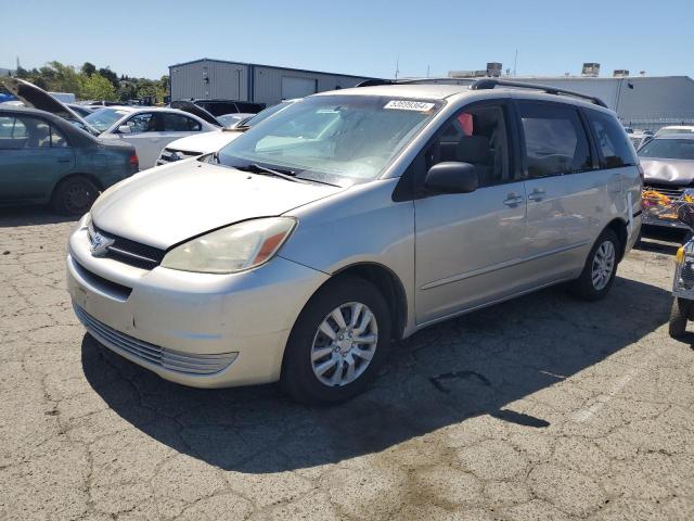 2004 TOYOTA SIENNA CE, 