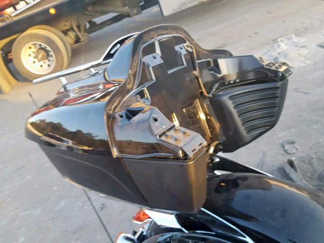 56KTRAAAXG3333390 - 2016 INDIAN MOTORCYCLE CO. ROADMASTER  photo 6