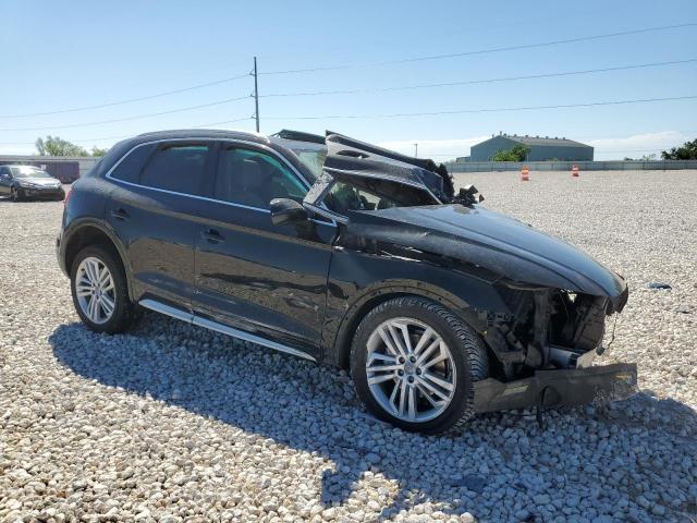 WA1CNAFY9L2002026 - 2020 AUDI Q5 PRESTIGE BLACK photo 4