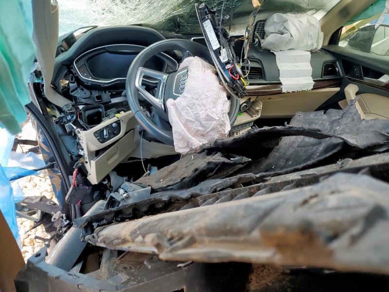 WA1CNAFY9L2002026 - 2020 AUDI Q5 PRESTIGE BLACK photo 8