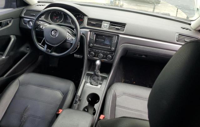 1VWDT7A37HC033983 - 2017 VOLKSWAGEN PASSAT R-LINE Schwarz Foto 8