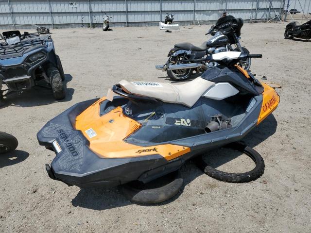 YDV64573C515 - 2015 BOMBARDIER JETSKI ORANGE photo 4