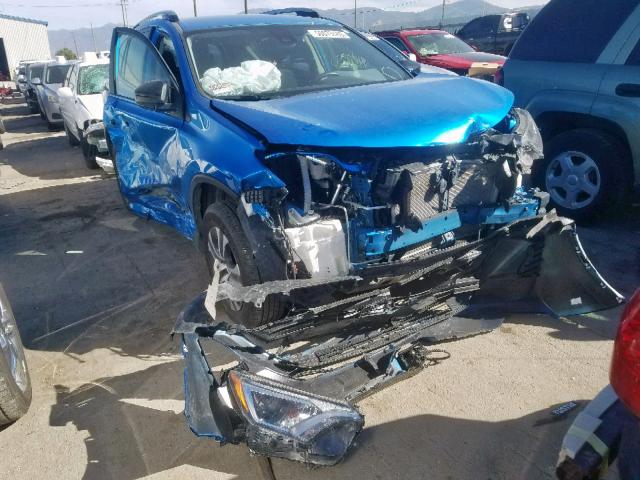 JTMZFREV9JJ176538 - 2018 TOYOTA RAV4 LE BLUE photo 1