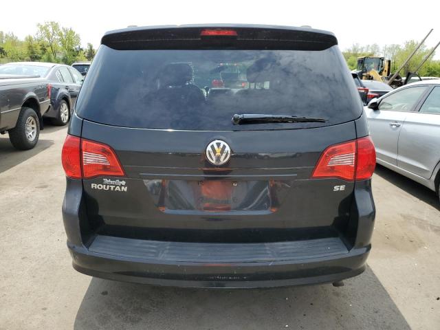 2V8HW34129R544478 - 2009 VOLKSWAGEN ROUTAN SE BLACK photo 6