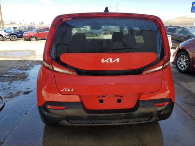 KNDJ23AU8N7182188 - 2022 KIA SOUL LX RED photo 6