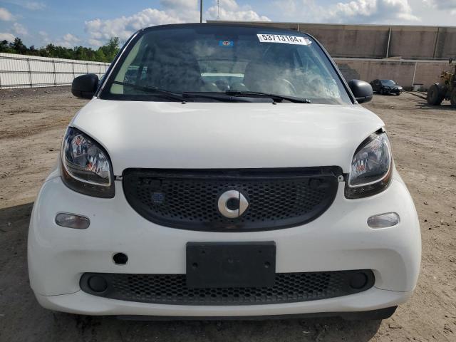 WMEFJ9BA6JK301574 - 2018 SMART FORTWO WHITE photo 5