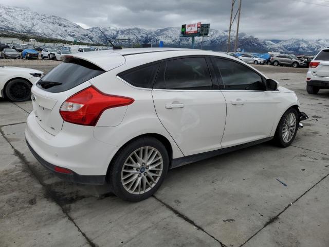 1FAHP3M25CL206340 - 2012 FORD FOCUS SEL WHITE photo 3