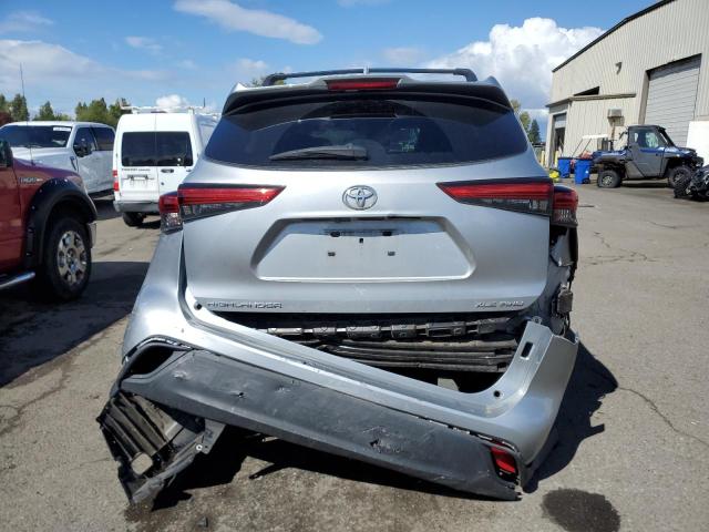 5TDHZRBH8LS503843 - 2020 TOYOTA HIGHLANDER XLE SILVER photo 6