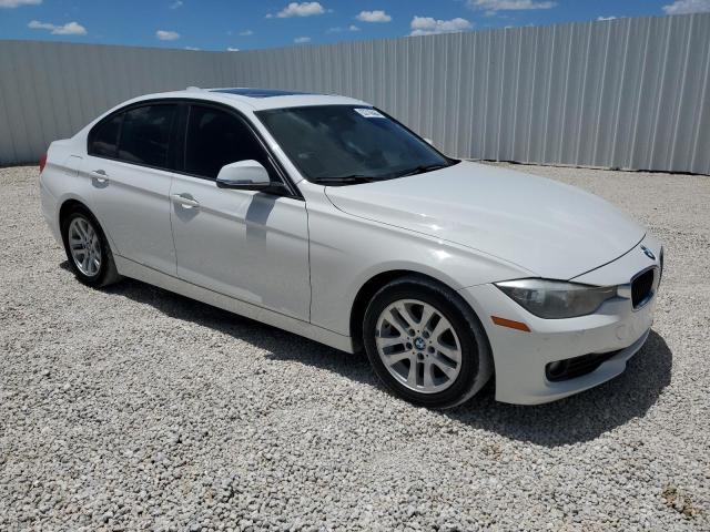 WBA3B1C58EK134963 - 2014 BMW 320 I WHITE photo 4