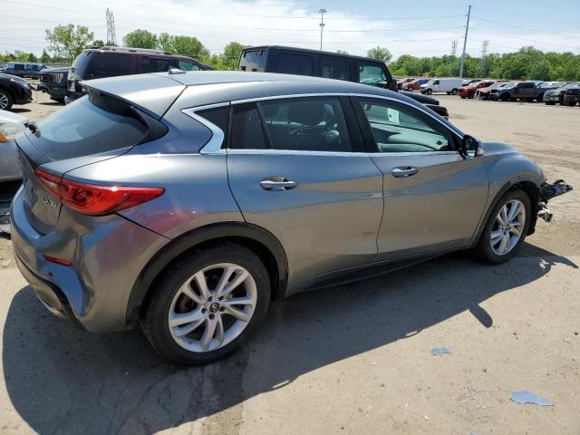 SJKCH5CP5HA017200 - 2017 INFINITI QX30 BASE SILVER photo 3