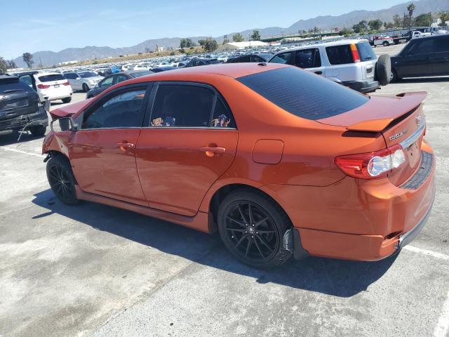 2T1BU4EE7DC076576 - 2013 TOYOTA COROLLA BASE ORANGE photo 2