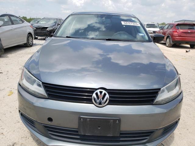 3VW2K7AJ0DM271370 - 2013 VOLKSWAGEN JETTA BASE رمادي صورة 5