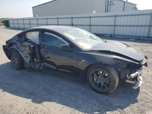 5YJ3E1EA8NF188264 - 2022 TESLA MODEL 3 BLACK photo 4