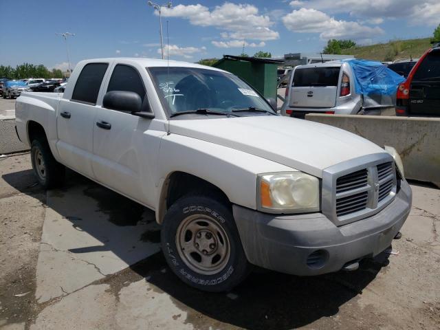 1D3HW28K17S208879 - 2007 DODGE DAKOTA QUAD WHITE photo 4