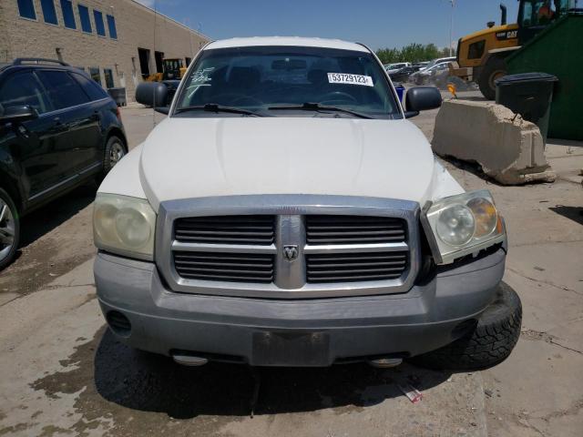 1D3HW28K17S208879 - 2007 DODGE DAKOTA QUAD WHITE photo 5