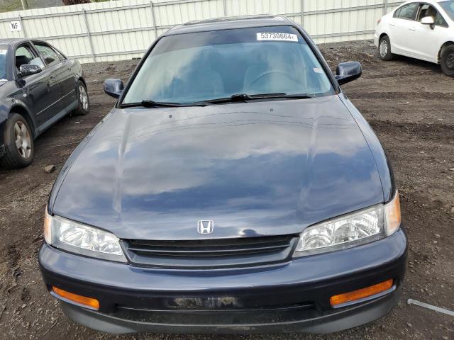 1HGCD562XSA139705 - 1995 HONDA ACCORD DX BLUE photo 5