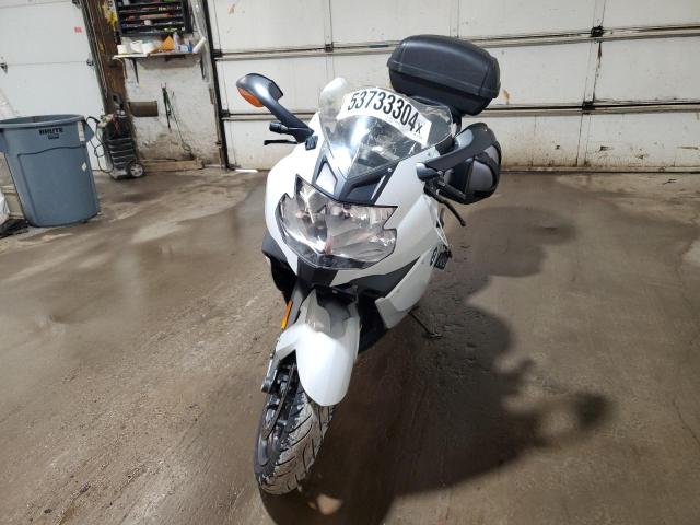 WB1050909AZV93825 - 2010 BMW K1300 S GRAY photo 2