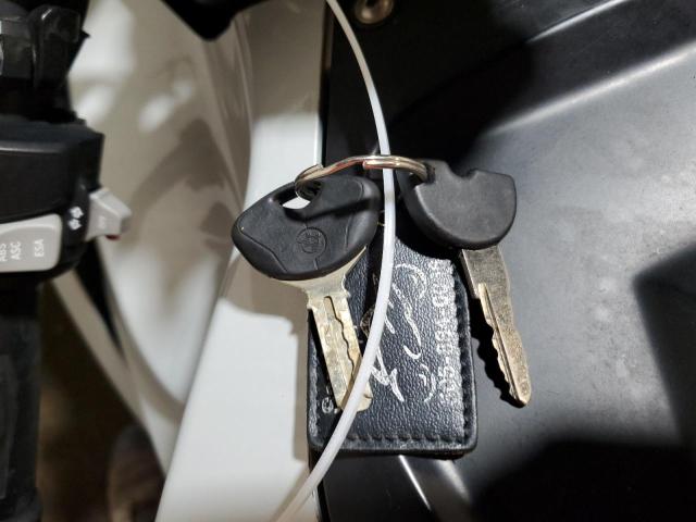 WB1050909AZV93825 - 2010 BMW K1300 S GRAY photo 8