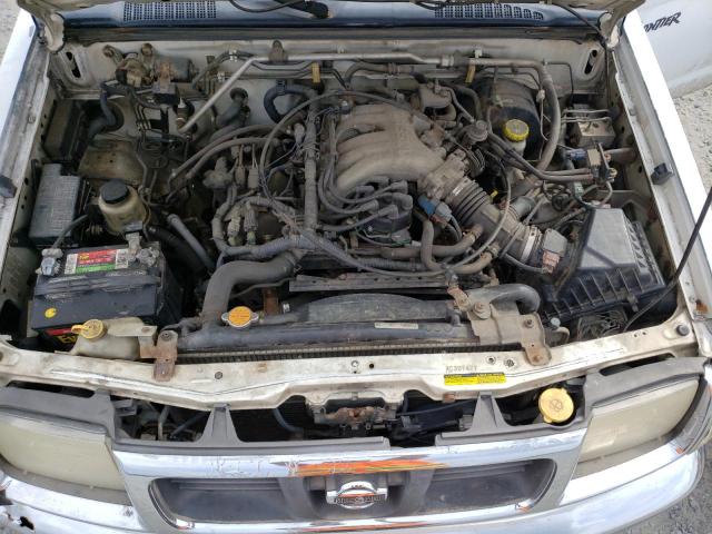 1N6ED26Y5XC307477 - 1999 NISSAN FRONTIER KING CAB XE WHITE photo 11