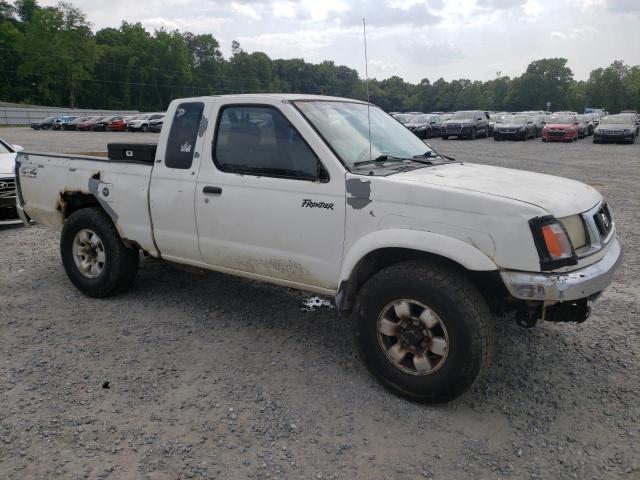1N6ED26Y5XC307477 - 1999 NISSAN FRONTIER KING CAB XE WHITE photo 4
