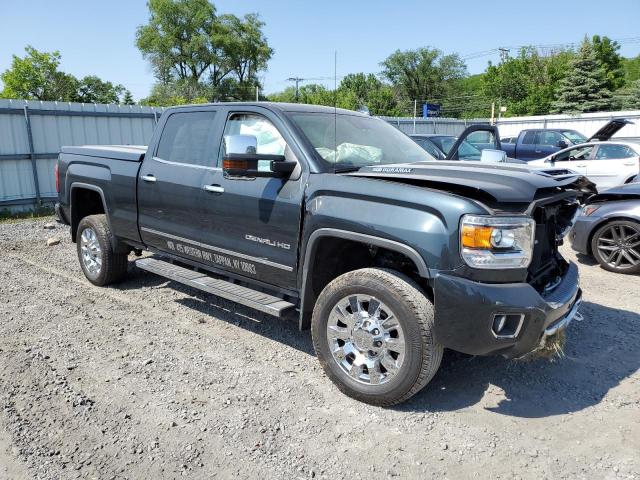 1GT12SEY4KF132932 - 2019 GMC SIERRA K2500 DENALI BLUE photo 4