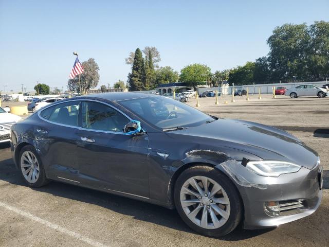 5YJSA1E11GF158498 - 2016 TESLA MODEL S GRAY photo 4