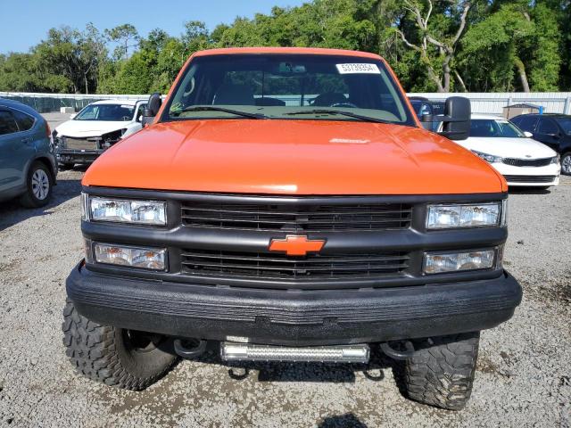 1GCEK19R4WR113610 - 1998 CHEVROLET GMT-400 K1500 ORANGE photo 5