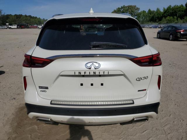 3PCAJ5M33LF111750 - 2020 INFINITI QX50 PURE WHITE photo 6