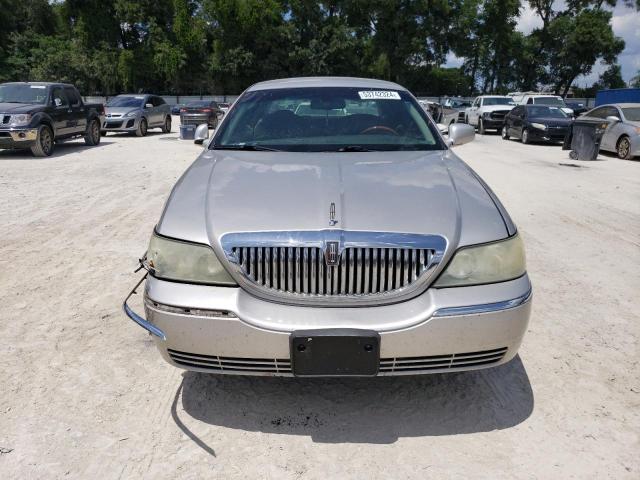 1LNHM82V67Y601239 - 2007 LINCOLN TOWN CAR SIGNATURE LIMITED BEIGE photo 5