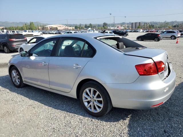 3VWDZ7AJ6BM345392 - 2011 VOLKSWAGEN JETTA SE SILVER photo 2
