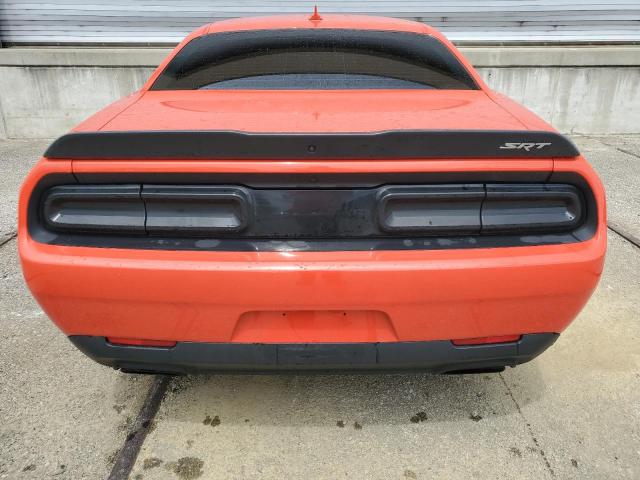 2C3CDC97JH247081 - 2018 DODGE CHALLENGER ORANGE photo 3