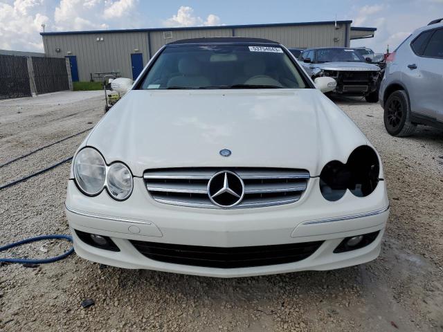 WDBTK56F48F249411 - 2008 MERCEDES-BENZ CLK 350 WHITE photo 5