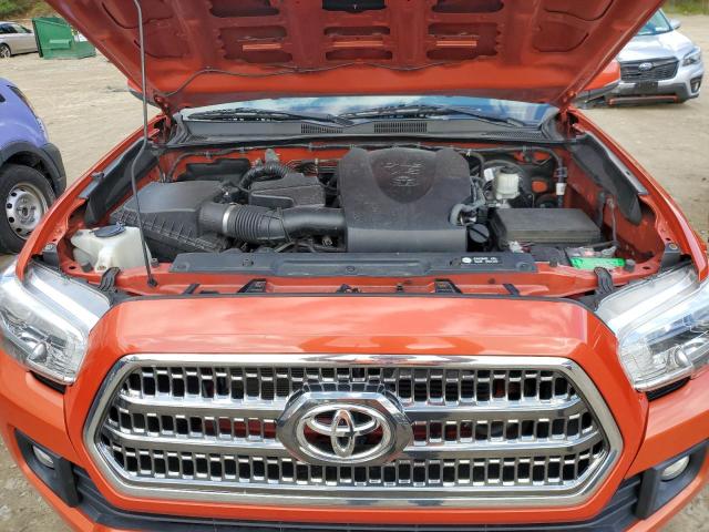 3TMCZ5AN8HM120440 - 2017 TOYOTA TACOMA DOUBLE CAB ORANGE photo 11