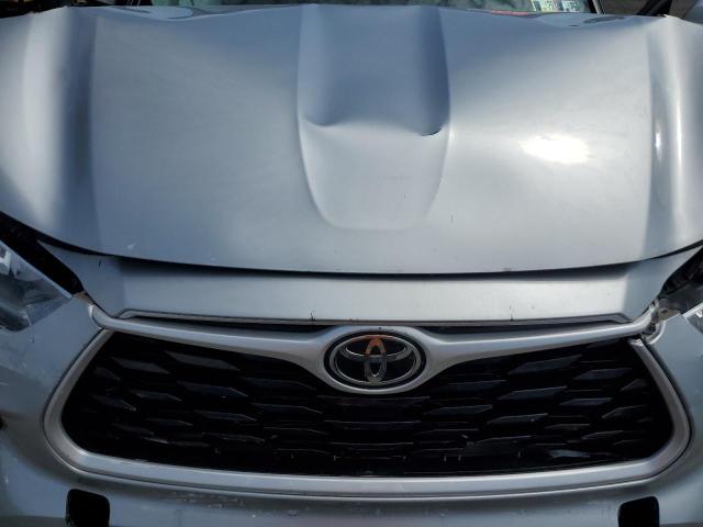 5TDHZRBHXLS031953 - 2020 TOYOTA HIGHLANDER XLE 银色 照片 12