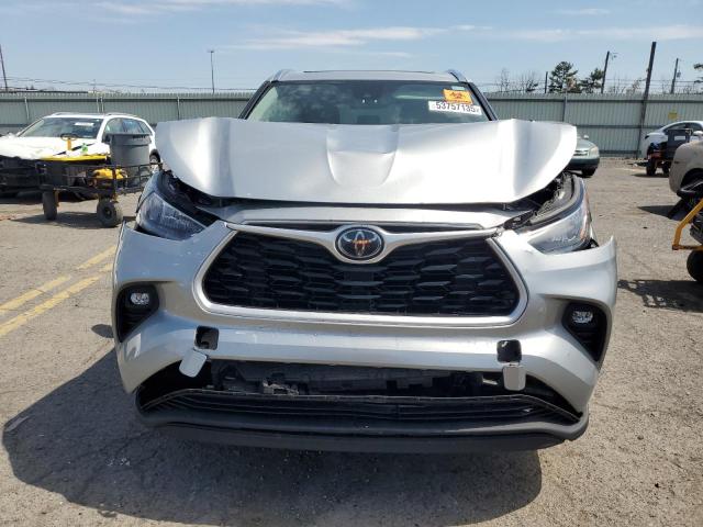 5TDHZRBHXLS031953 - 2020 TOYOTA HIGHLANDER XLE 银色 照片 5
