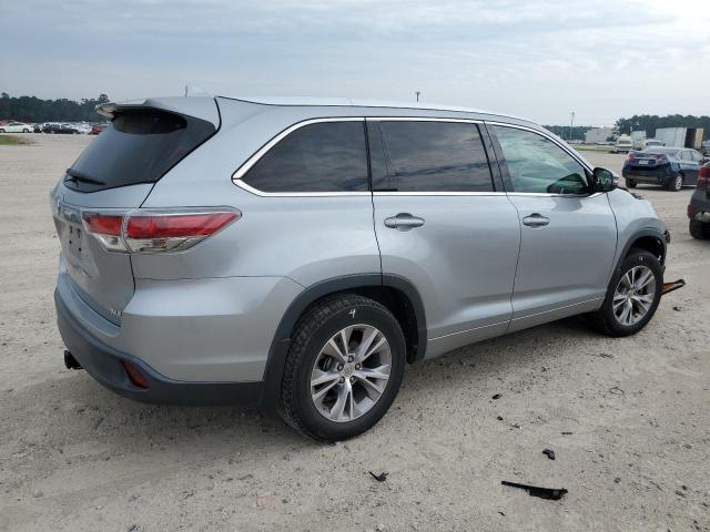5TDKKRFHXFS047210 - 2015 TOYOTA HIGHLANDER XLE Gümüş foto 3