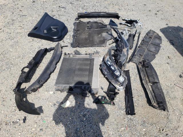 JTDKARFP1H3047403 - 2017 TOYOTA PRIUS PRIM SILVER photo 12