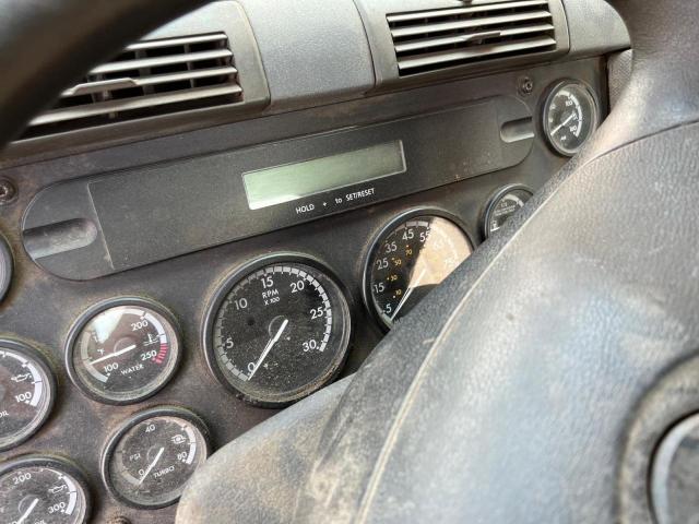 1FUJGECV27LY61184 - 2007 FREIGHTLINER CASCADIA Қоңыр фото 8