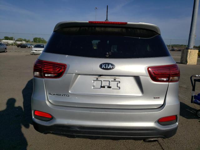 5XYPG4A35KG574326 - 2019 KIA SORENTO L SILVER photo 6