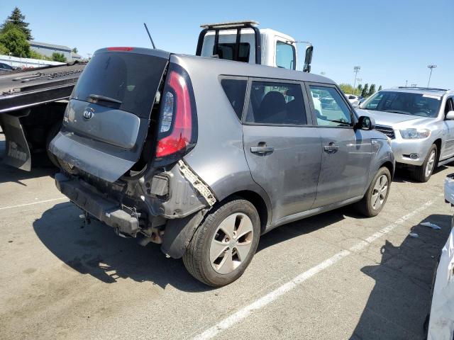 KNDJN2A29G7318086 - 2016 KIA SOUL GRAY photo 3