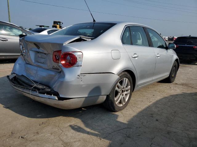 3VWEF71K87M193015 - 2007 VOLKSWAGEN JETTA WOLFSBURG 银色 照片 3