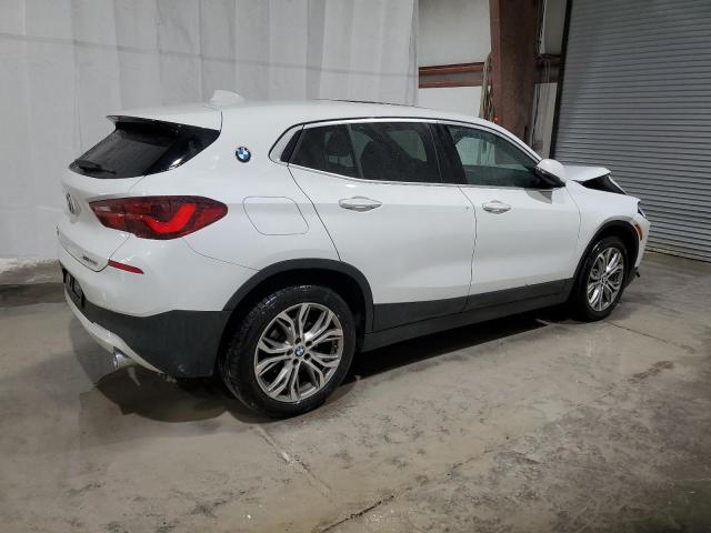 WBXYJ1C01L5R77210 - 2020 BMW X2 XDRIVE28I WHITE photo 3