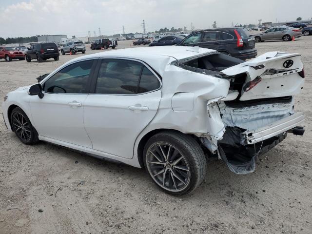 4T1G11AK0PU122423 - 2023 TOYOTA CAMRY SE NIGHT SHADE WHITE photo 2